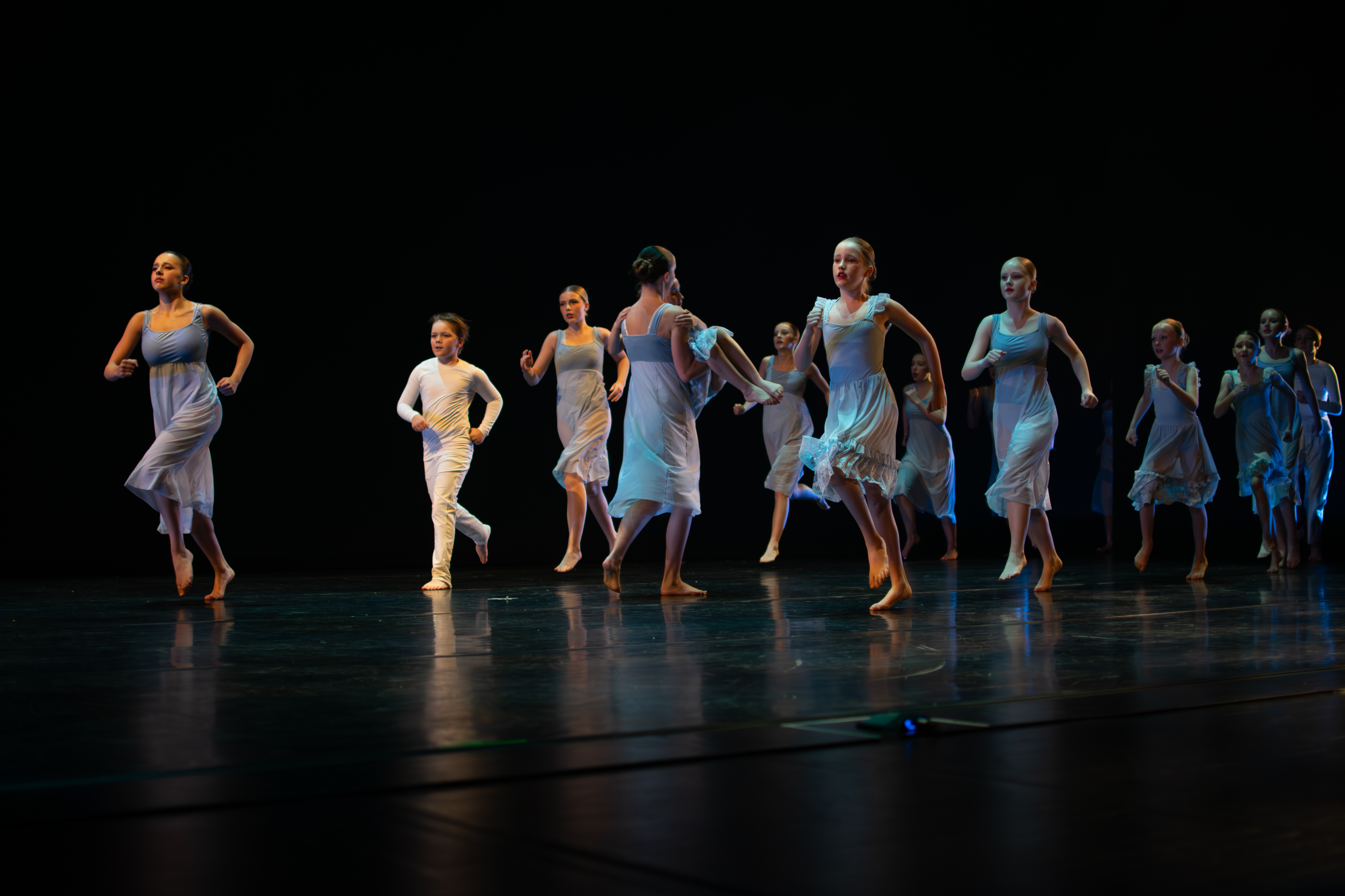 Warmland dancers